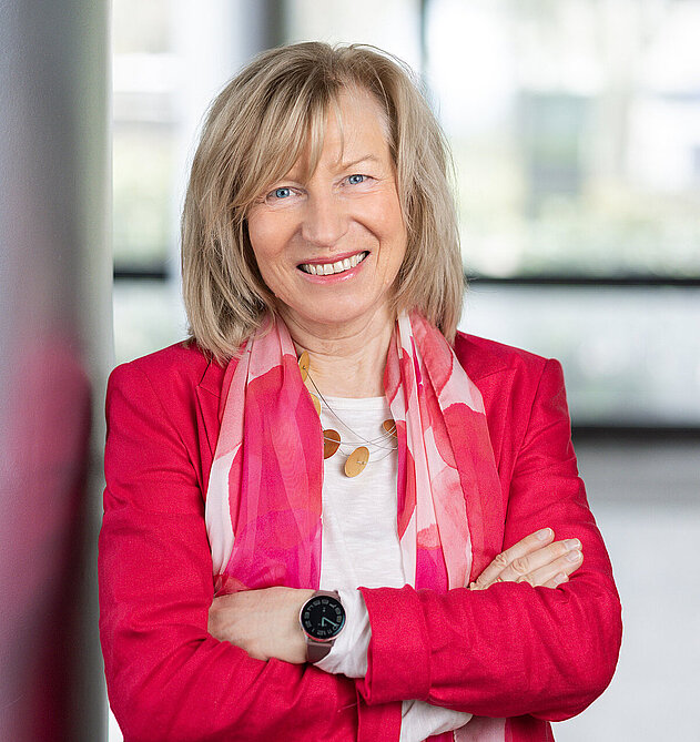 Wiltrud Pekarek, Vorstandsmitglied und Vorsitzende des Ausschusses Krankenversicherung der DAV Wiltrud Pekarek, Vorstandsmitglied und Vorsitzende des Ausschusses Krankenversicherung der DAV